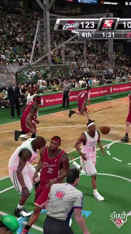 那年第一次拿MVP！2K9里的詹姆斯，操作起来太丝滑了~